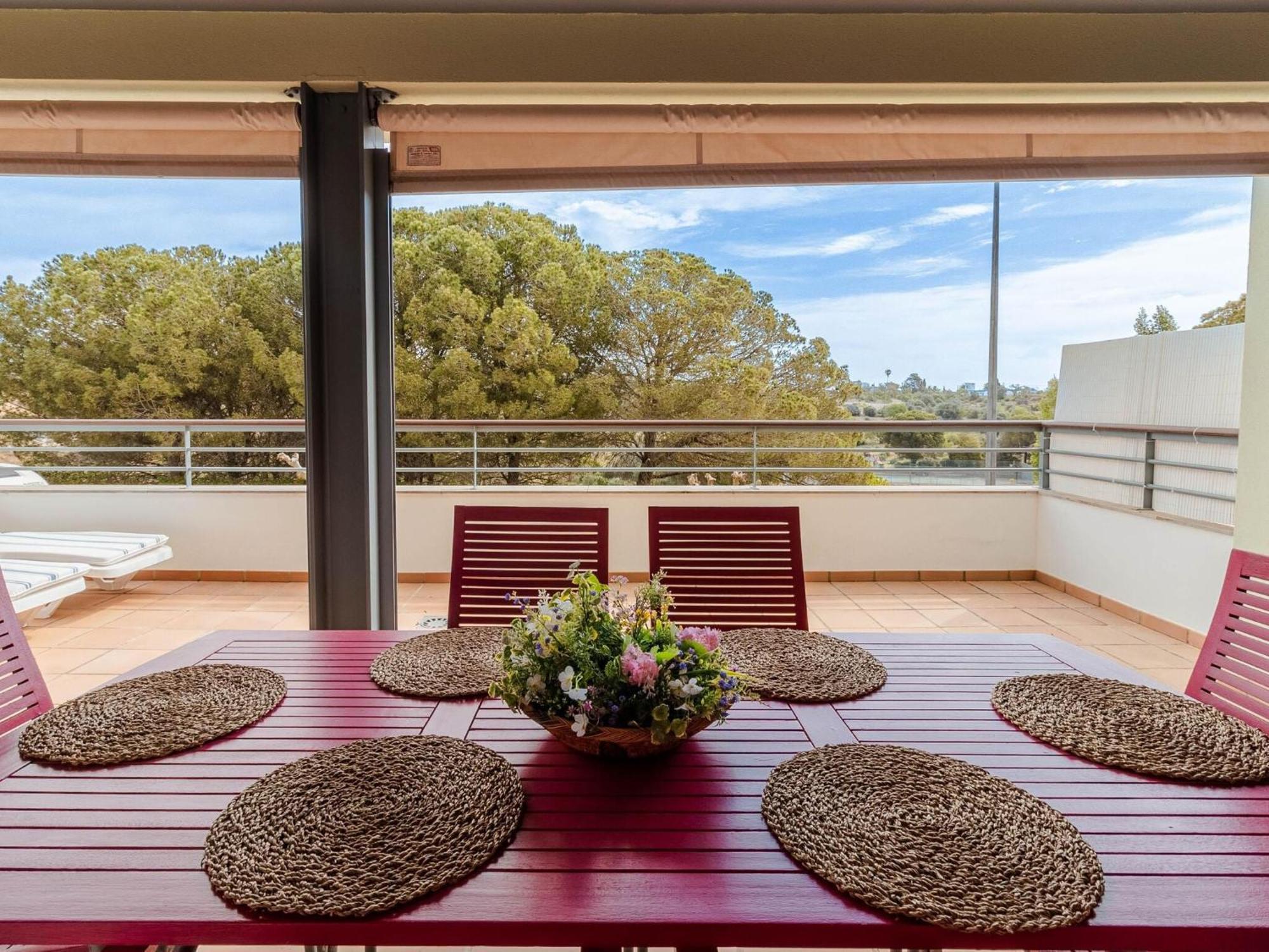 Modern With Pool In *