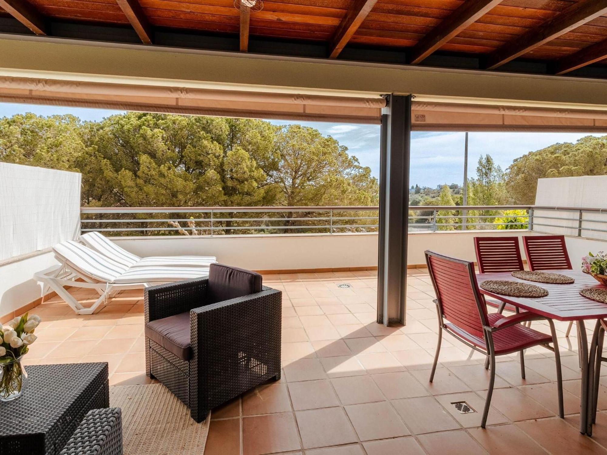 Apartment Modern With Pool In Lagos